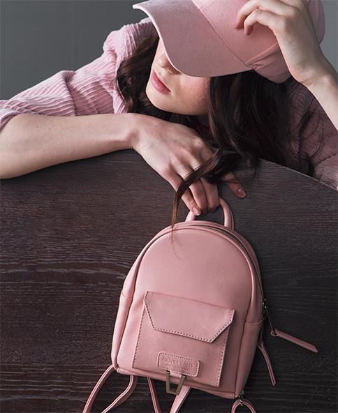 	Miniature pale pink backpack	Vendi XS
